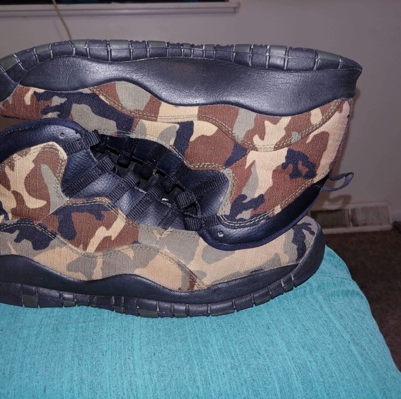 Air Jordan 10's camo woodland - Picture 5 of 8